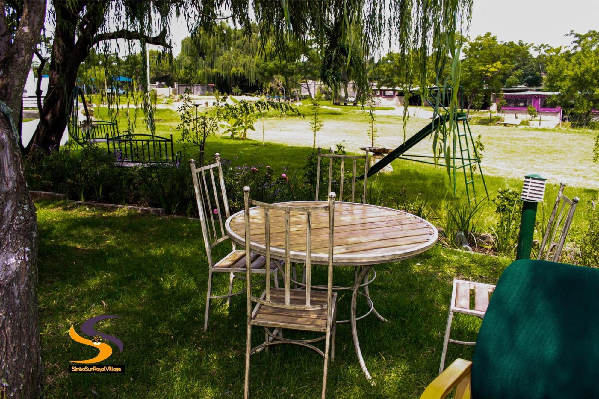 Simbasun Cottages Midrand Eksteriør bilde