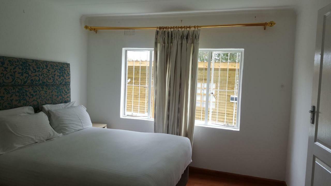 Simbasun Cottages Midrand Eksteriør bilde