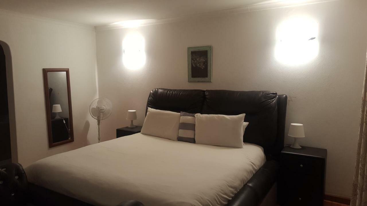 Simbasun Cottages Midrand Eksteriør bilde