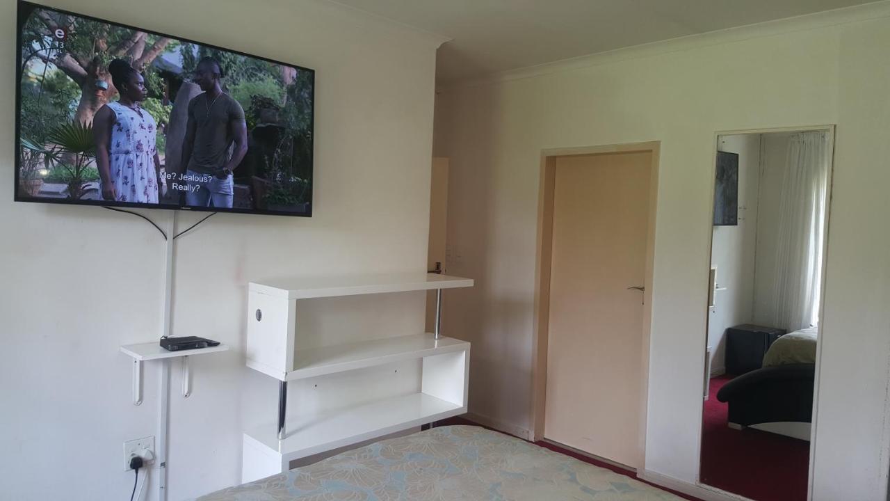 Simbasun Cottages Midrand Eksteriør bilde